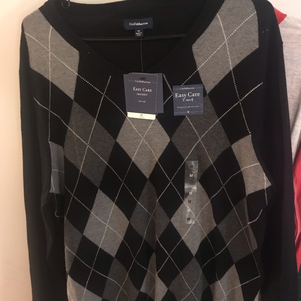 Men’s argyl sweater